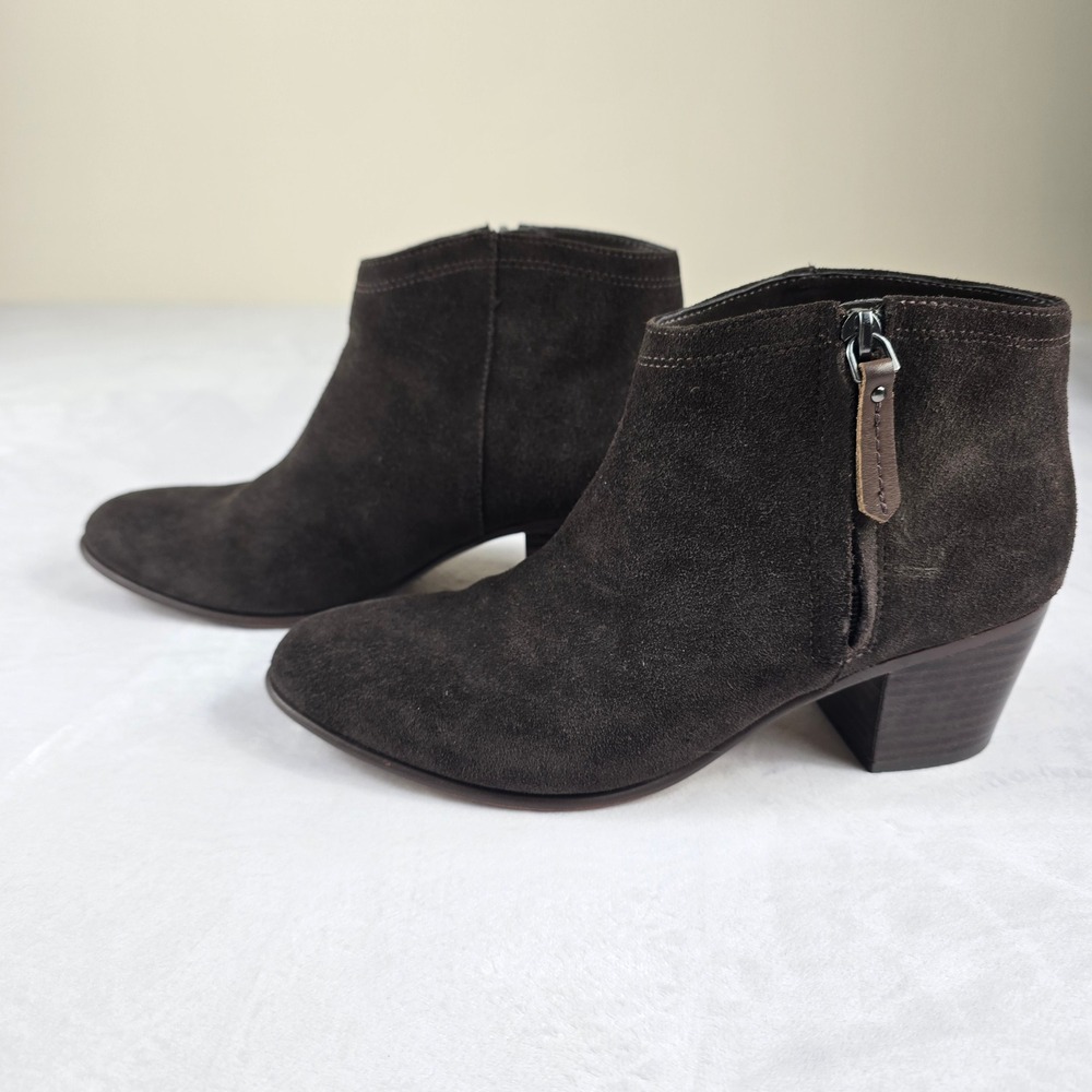 Clarks Artisan Womens Brown Suede‎ Ankle Boots Block Heel Side Zip Size 7